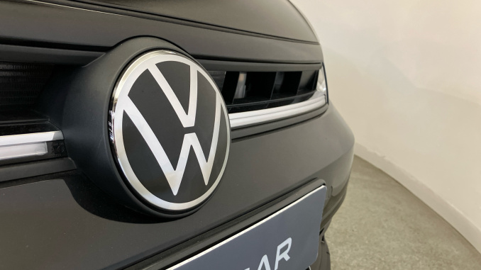 Volkswagen Polo 1.0 TSI 115 Black Edition 5dr DSG Petrol Hatchback - Image 38